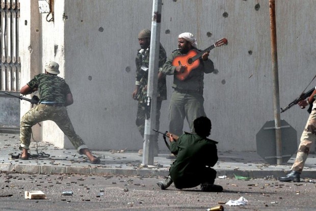 Balas y Guitarra